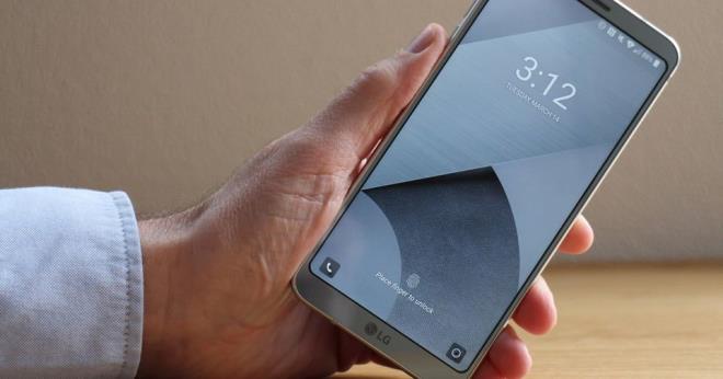 LG G6    3 bin 300 mAh batarya