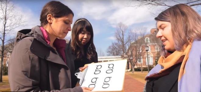 McCloskey ve ekibi yapt almada, deneklere drt farkl kk &#8220;g&#8221; harfi gsterip, doru olan bulmasn istedi.