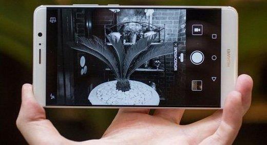 �kinci s�rada ise 1,64 W ile bir di�er �inli �retici Huawei'nin Mate 9 isimli modeli bulunuyor.