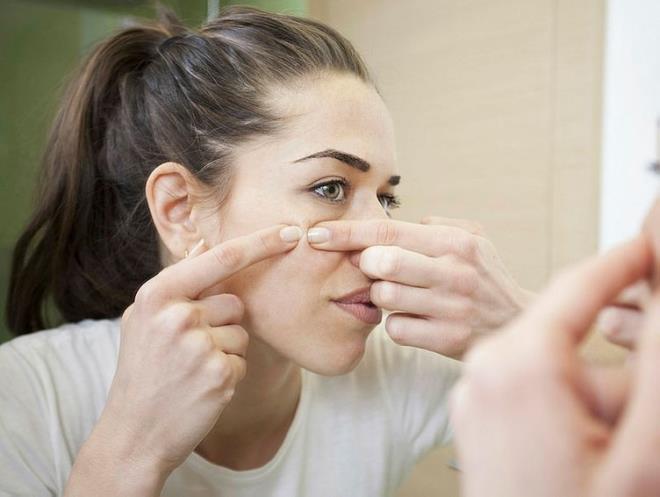 Sivilce yalnzca ergenleri ve gen yatakileri tehdit eden bir unsur deil. Her yata kiide grlebilecek sivilcelerin en byk sebepleri arasnda tketilen besinler yer alyor. Bu besinleri hayatnzdan kararak sivilce riskini nemli oranda azaltabilirsiniz. Sivilceye neden olan besin trlerine gelin birlikte gz atalm.