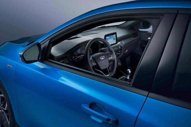 Ford Motor Company Grup Bakan Yardmcs ve Avrupa, Orta Dou ve Afrika Bakan Steven Armstrong da Focus'un, 20 yldr Avrupa'da ana modellerinden biri konumunda bulunduuna iaret ederek, "Tasarm, teknoloji ve sr keyfi asndan ba eken Focus, otomobilseverlerin Ford hakknda sevdii her eyi temsil ediyor. Geen yl Avrupa genelinde C segmentin otomobil satlarnn yaklak bete birini oluturduu dnldnde Focus, irketimiz iin olduu kadar mterilerimiz iin de nemini korumaya devam ediyor. Bu, imdiye kadar rettiimiz en iyi otomobillerden biri." deerlendirmelerini yapt.