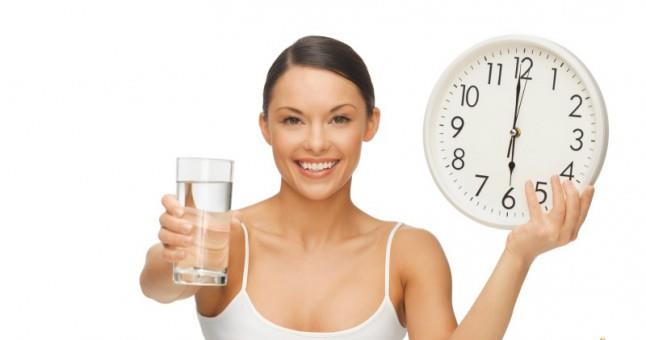 Yalar paralar<br>    Eer birka kilo fazlanz olduunu dnyorsanz metabolizmanz salkl bir ekilde muhafaza etmek iin scak suyun size inanlmaz yardm olacaktr. Bunu baarmak iin gne iine biraz limon sklm scak su ierek balayn. Metabolizmanz hzlandrmann yan sra scak su ya dokusunun paralanmasna da yardmc olacaktr...