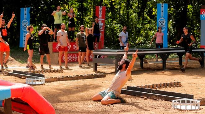 Survivor'n 10. haftas 46. blmde sembol ve dl oyunlar oynand.      Pilav, fasulye ve yourt dll oyunu 10-8 Gnlller takm kazand.