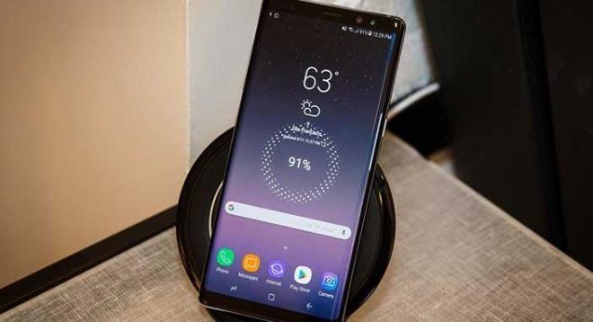 irket genellikle yeni akll telefonlarn tanttktan birka hafta sonra sata sunuyor.