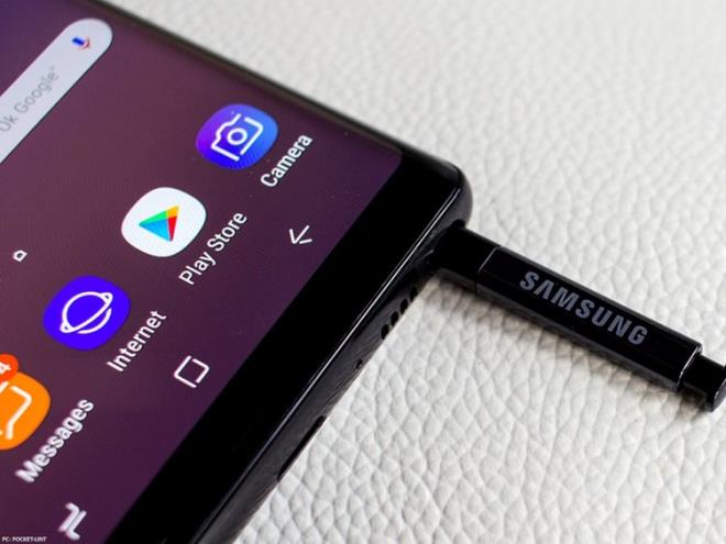 29 MART 2018 Samsung&#8217;un sradaki amiral gemisi Galaxy Note 9&#8217;un tantmna aylar var ancak daha bugnden akll telefona dair baz detaylar ve tartmalar sz konusu.