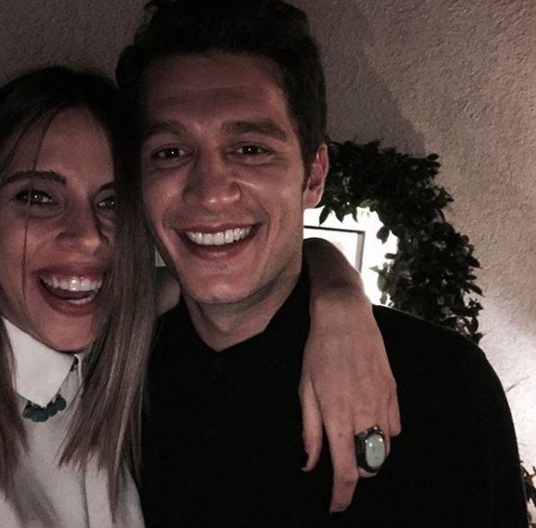 Sosyal medyadan sk sk fotoraflarn paylaan ve birbirlerine aklarn dile getiren ift 2014 ylnda evlendi.