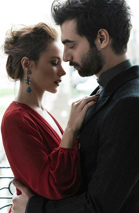 Biz byle gayet mutluyuz, zaten yle bir karar alrsak bizden nce sizin haberiniz oluyor" yantn veriyor.