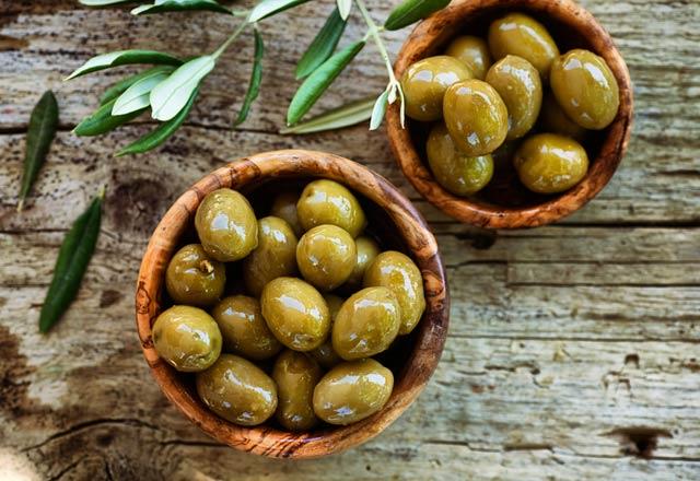 Prof.Dr. Canan Karatay: Her gn 30-40 tane zeytin yiyin