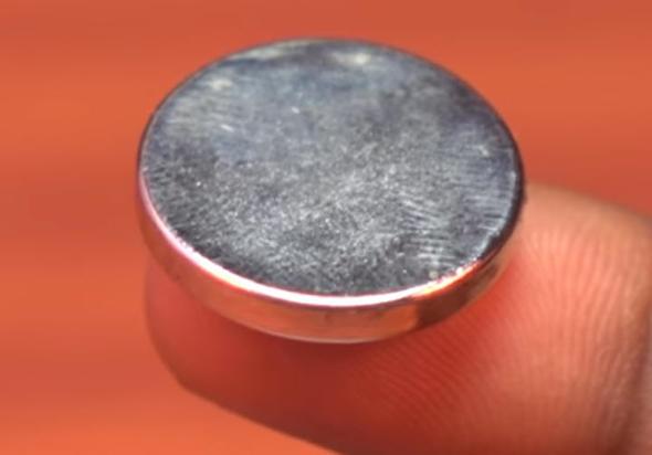 imdi de bir tane neodyum mknats bulalm!