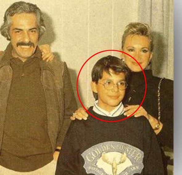 Ekranlarn en yakkl oyuncular arasnda yer alan nl oyuncunun fotorafna ilgi byk oldu.