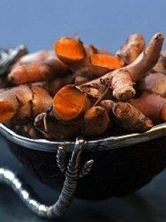 Zerde�al     Hint safran� olarak da bilinen bu bitki ger�ek bir mucize. Karaci�erinizi t�m k�t� toksinlerden ar�nd�racak.