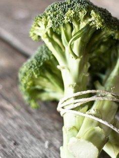 Turpgiller     Bu sebzeler; karn�bahar, brokoli, lahana, br�ksel lahanas�, tere ve kara lahanad�r. Her g�n mutlaka t�ketmeniz gerekiyor. Karaci�erinize detoks etkisi yaratacakt�r.