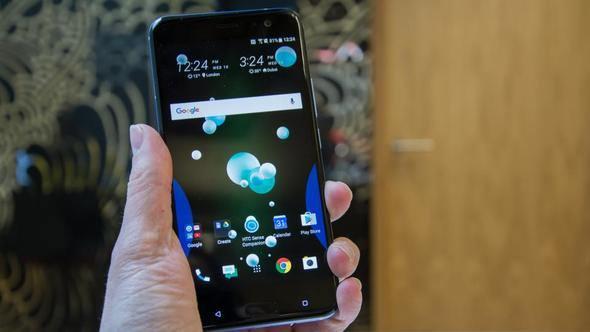 HTC U11<br>    n kamera: 16 MP  Arka kamera: 12 MP