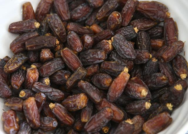 eker dolayl olarak kanser yapabilir ama erikinlerde ekeri kardnzda obezite olur ve obezite kanserin bilinen sebeplerinden biridir ama kanserli bir hcrenin sadece ekere ihtiyac yok.