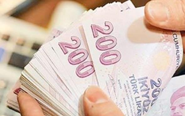 Alacak trlerine bakldnda, her trl vergi ve cezalar var, Sosyal Gvenlik primleri var, Gmrk Vergileri, idari para cezalar, trafik cezalar, askerlik, seim, nfus para cezalar, Karayollar Tama Kanuna gre kesilen para cezalar, RTK idari cezalar kapsamnda olacak. Su, atk su, kat atk cretleri var. renim katk kredisi, renim kredisi, ecri misil, haksz alnan destekler, kaynak kullanm destekleme fonu demeleri, tanmaz kltr varlklarnn korunmas ilikin katk paylar var.