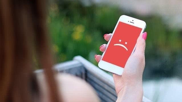 Bugnlerde herkes akll telefonuna adeta bir bebek gibi bakyor. Koruma klflar, ekran kaplamalar, antivirs programlar derken liste uzayp gidiyor.