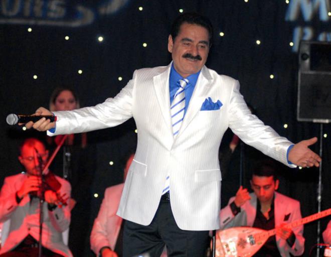 AK Parti&#8217;den zmir milletvekillii aday aday olan brahim Tatlses, mzik dnyasndaki 9 yllk suskunluuna srpriz bir projeyle son verdi.