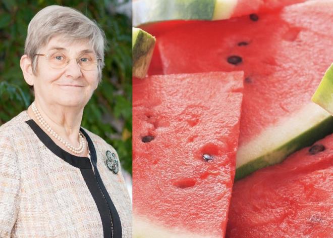 KARPUZ YEMEYN NK... nl Profesr Canan Karatay'n ok nemli uyarsyla balayalm. Profesr Karatay, sahurda karpuz yemeyin diyor. Sebebini de Karatay, "Karpuzun lifi olmad iin kan ekerini aniden ykseltir ve ok abuk acktrr" diyerek zetliyor.