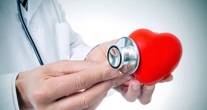 KALP HASTALARININ DLALTI HAPI KULLANMASI ORUCU BOZAR MI?    Baz kalp rahatszlklarnda dilaltna konulan ila, dorudan az dokusu tarafndan emilip  kana kararak kalp krizini nlemektedir. Sz konusu ila, az iinde emilip yok olduundan  mideye bir ey ulamamaktadr. Bu itibarla, dilalt hap kullanmak orucu bozmaz.