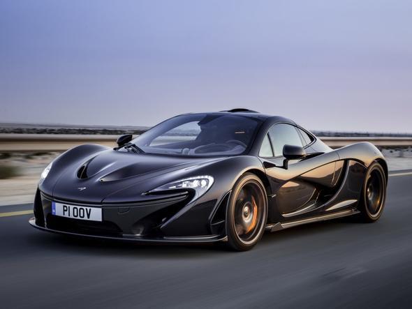 18) MCLAREN P1    349 km/sa