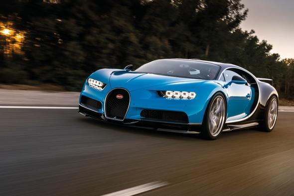 4) BUGATTI CHIRON    420 km/sa