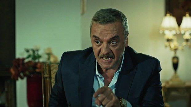 Bylece dizinin nemli isimlerinden olan ve Ekrem karakterine hayat veren Mesut Akusta, Ekya Dnyaya Hkmdar Olmaz'a 103'nc blmde veda etti.