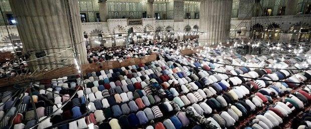 nsan bedeni, "oru" tuttuunu son nden 8 saat sonra kavrayabiliyor. Yani barsaklar son nde alnan tm besin maddelerini tamamen sindirdii zaman...    Vcut bir sonraki aamada enerji ihtiyacn karlayabilmek iin karacierdeki ve kaslardaki glkoza yneliyor. Glkozu tkettiinde de bir sonraki enerji kayna, vcuttaki yalar oluyor.