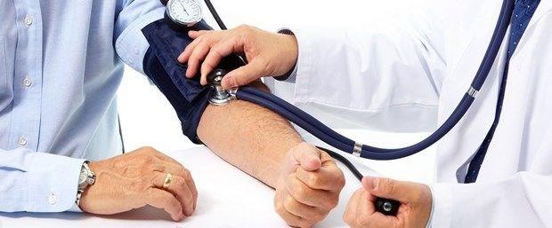 "Ancak bedeniniz enerji iin protein almaya balarsa, ileri alk moduna geip kaslarnz kullanmaya balar. Bu en sk, gnlerce ve haftalarca uzatlan oru dnemlerinde grlr. "