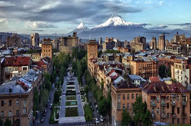 <p><b>9 ERMENSTAN</b></p>  <p>  Dindar bir insanm: 92%</p>  <p>  Dindar deilim: 4%</p>  <p>  Ateistim: 2%</p>  <p>  Yant yok: 1%</p>