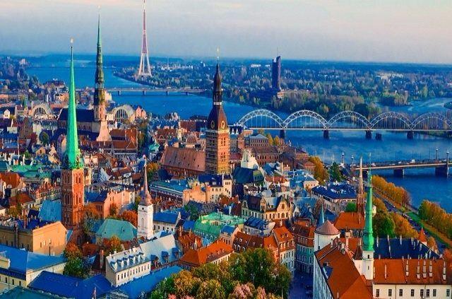 <p><b>51 LETONYA</b></p>  <p>  Dindar bir insanm: 37%</p>  <p>  Dindar deilim: 43%</p>  <p>  Ateistim: 9%</p>  <p>  Yant yok: 10%</p>