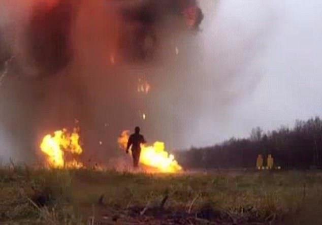 Giyen kiinin 30 saniye boyunca zarar grmeden atee temas etmesine olanak veren zrhn 2020 ylnda kullanma girecei belirtiliyor.