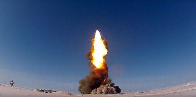 Rusya yeni nesil fze savunma sistemini Kazakistan'n Sary-Shagan blgesinde denedi. Baar ile neticelendii belirtilen teste ait grntler lke basnnda geni yer buldu.