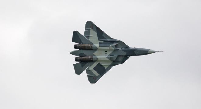 Sukhoi PAK FA (T-50) Rusya Hava Kuvvetleri'nin modern yznn temsilcisi. Uak 9G'ye kadar manevra yapabiliyor.