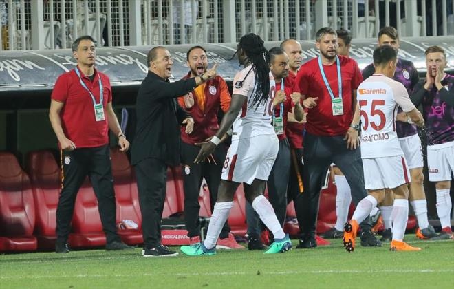 Sar-krmzl takm, 6. kez ampiyonlar Ligi gruplarnda eleme oynamadan direkt olarak yerini alm oldu.