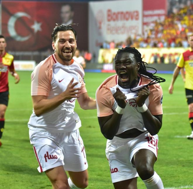 Galatasaray, tarihinde 21. ampiyonluuna ularken; tarihte ilk kez ezeli rakibi Fenerbahe ile arasndaki ampiyonluk farkn 2'ye kard.