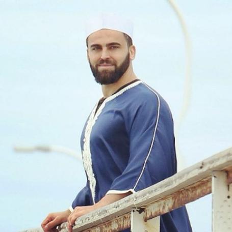 Baz sosyal medya kullanclar tarafndan eletirilirken baz kullanclar tarafndan ise beenildi.