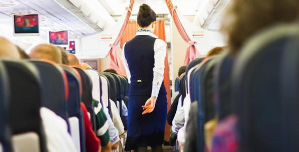 Bilinenin aksine uaklarda tenefs ettiiniz hava en temiz havadr. Uaklarda hastanelerde kullanlan hava filrteleme teknolojisi kullanlr.