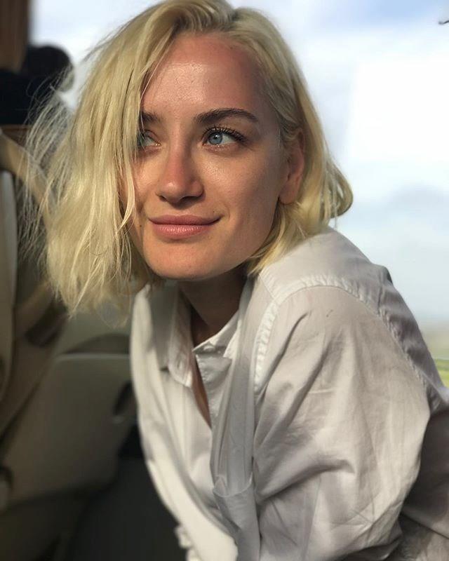 DDEM SOYDAN  <br>  Uzun sredir Amerika'da yaayan model Didem Soydan, bir sre nce Can Bonomo'&#8235;dan ayrlmt.  Fotoraf Erdi Erdoan ile yeni sevgilisiyle yeni bir aka yelken aan Soydan, stanbul Cihangir'de yeni bir eve kt. Soydan'n yeni evinde sevgilisiyle birlikte yaayaca ne srld.