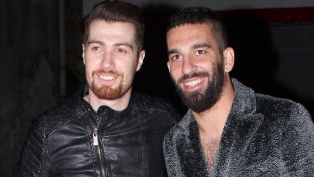 OULCAN ENGN  <br>  Ksa bir sre nce oyuncu Bestemsu zdemir ile ad ak dedikodularna karan, Oulcan Engin'in, ili-Esentepe'de bulunan lks bir rezidanstan, loft daire ald ortaya kt. Yeni evine tanan Oulcan'n yuvas 2+1 ve yaklak 250 metrekare...