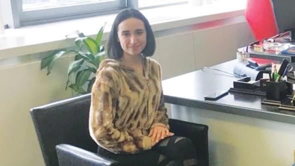 Irmak Neriman Nebiolu, CHP stanbul 3&#8217;nc blgeden 19&#8217;uncu sradan aday gsterildi. stanbul 3&#8217;nc blgeden 35 aday kartlyor. CHP 2015 yl genel seimlerinde stanbul 3&#8217;nc blgeden 9 milletvekili kazand.