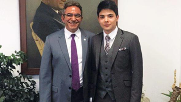 &#8220;Birok kesim tarafndan &#8216;nemsiyoruz&#8217; denilerek, aslnda nemsenmeyen genliimizin sesi olup, problemlerinin de temsilcisi olmak iin aday aday oldum. Benim iin ok gurur verici. Siyaseti bir aileden gelmemden dolay yama gre daha tecrbeliyim. Amacm, genleri siyasete yaklatrabilmek. Siyasete daha scak bakabilmeleri iin bu yola ktm. Onlarn temsilcisi olmak, istediklerini yerine getirmek iin Meclis&#8217;e girmeyi hedefledim.&#8221;