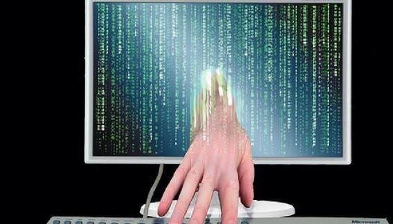 SPAM MKTARININ EN YKSEK OLDUU AY OCAK    2018'in ilk eyreinde, spam miktarnn en yksek olduu ay Ocak (yzde 55) oldu. Dnya genelindeki e-posta trafii iinde spam e-postalarn oran yzde 52 olarak belirlendi. Bu oran 2017'nin son eyreindeki ortalama deerden yzde 4,6 daha dk. ABD ve in'i geen Vietnam, en byk spam kayna lke oldu.