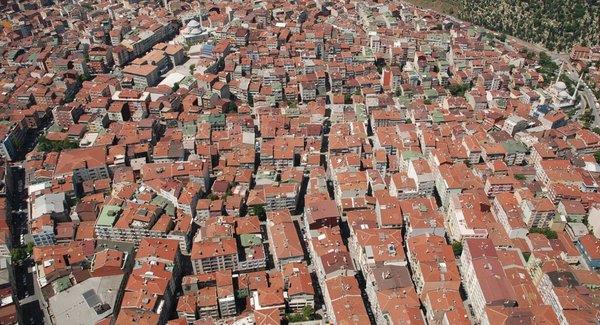 YAPI KAYIT BELGES ADRESE GELECEK    VEDAD Grgen'in verdii bilgilere gre vatanda bavuru yapp demeyi de yapnca idare inceleme yapacak. Onay verildikten sonra mlk yasal hale getiren Yap Kayt Belgesi vatandan adresine gnderilecek. steyen vatanda e-maille de belgesini alabilecek.