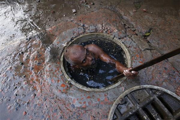 Lam temizleyicileri gnde 4.50 sterlin (30 TL'den az) ile 7.50 sterlin (50 TL'den az) arasnda kazanyor.