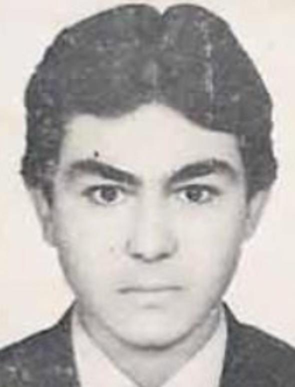 Serdar Orta lise yllarndayken.