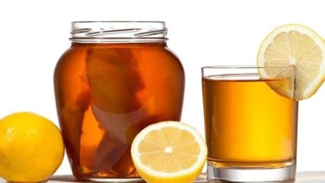 Mzisyenlerin ve gruplarn konser ncesi ve sonras, hatta konser srasndaki isteklerinin yer ald 'rider' denilen liste gnlerce ncesinden konseri dzenleyen organizasyon firmasna gnderilir. ounlukla sr gibi saklanan bu listede sanatnn kulis istekleri de sralanr. ay, kahve gibi sradan taleplerle yetinen de vardr, papaya yemeden konsere kmam diyen de...