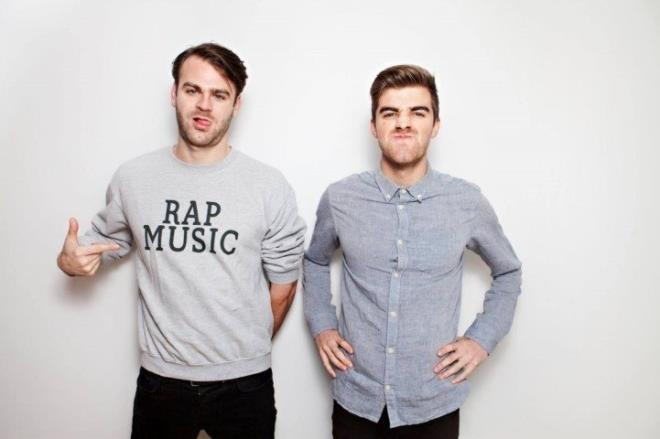 Son yllarn yldz ikilisi The Chainsmokers ise 3 Austos gn Charm Music ve Epifoni'nin dzenledii festivalde sahneye kacak. Kkiftlik Park'ta ikili iin hazrlanacak kuliste daha nce szan listelere baktmzda bir abur cubur leni yaanacan sylemek yanl olmaz. Neler mi var listede? "Skma meyve sular, kombu ay, dilimli et eitleri, turu, patlam msr, cips, eitli soslar ve pizza..." Bir de kokulu mumlar ve slak mendil (bebekler iin olanlarndan).