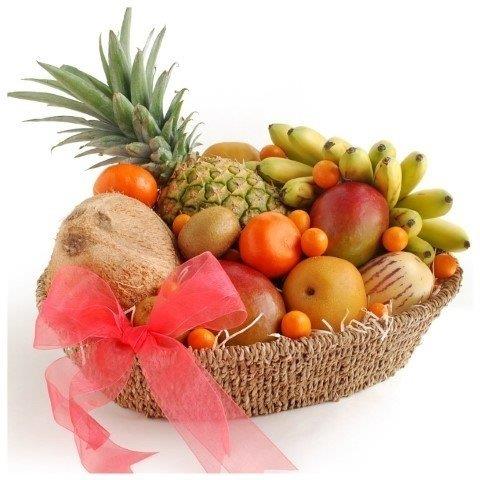 BERBER KOLTUU, PEMBE EKLER    Mzik tarihine geen srad istekler arasnda ilk akla gelen Van Halen'n M&M ekerleri talep etmesi ama kutulardan kahverengi olanlarnn ayklanmasn istemesidir. Manic Street Preachers'n 1999'da mzik festivali Glastonbury'ye kendi seyyar tuvaletini getirdii de unutulmaz. Kanye West'in berber koltuu, Katy Perry'nin taze pembe iek istei de mehurdur.