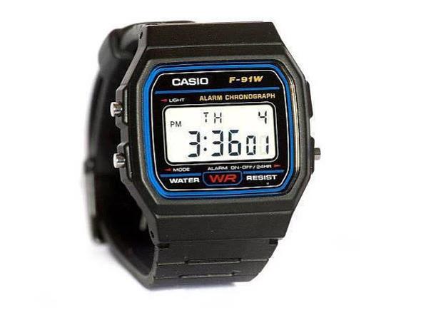 CASIO'nun efsane saati<br>    Bir zamanlar hemen herkesin bileinde olan bu saatlerin yle ok bir esprisi de yoktu aslnda; ama dijital olmas bakmndan dikkat ekiciydi. Bugn Trkiye'de daha ok askeriyede erlerce kullanlyor.