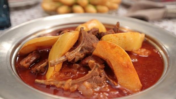 Ayval Taraklk | Gaziantep  Ayval taraklk ya da eili taraklk. Ayva ve  kuzu pirzola ile lezzet ehri Gaziantep'te bambaka bir lezzet yolculuu.